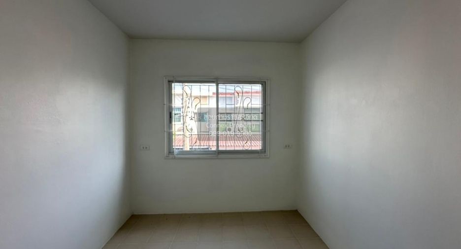 For sale 3 bedrooms townhouse in Lam Luk Ka, Pathum Thani