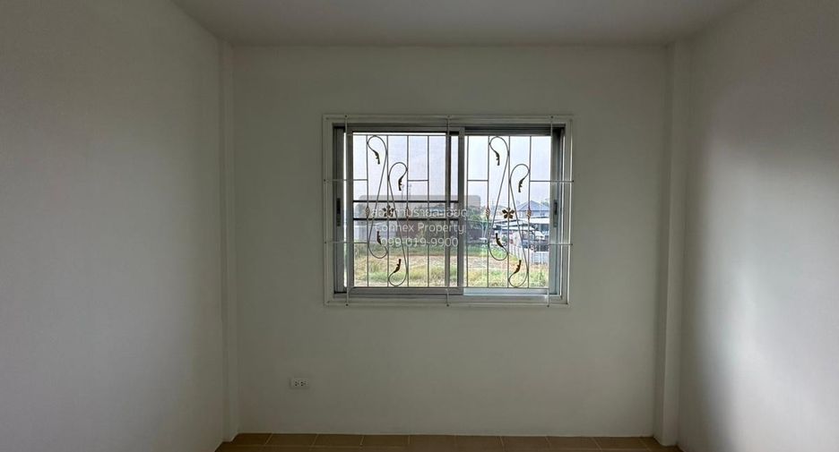 For sale 3 bedrooms townhouse in Lam Luk Ka, Pathum Thani