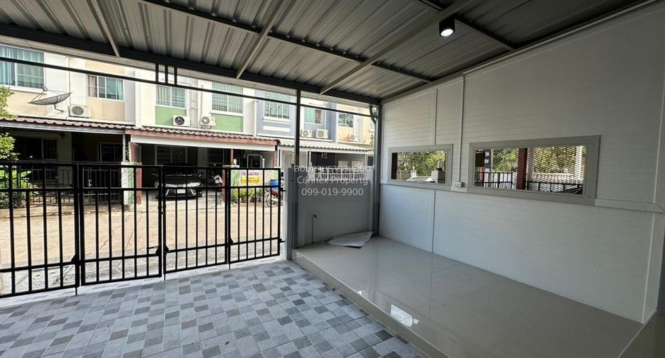 For sale 3 bedrooms townhouse in Lam Luk Ka, Pathum Thani