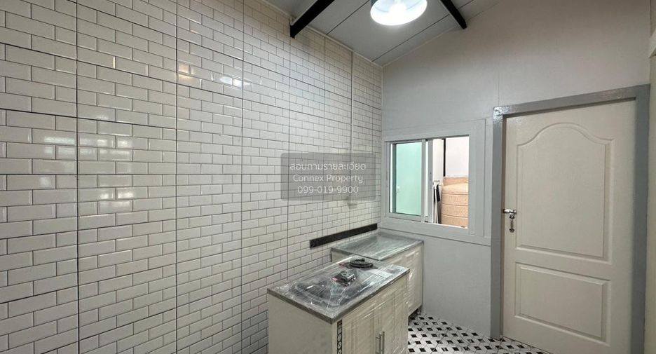 For sale 3 bedrooms townhouse in Lam Luk Ka, Pathum Thani