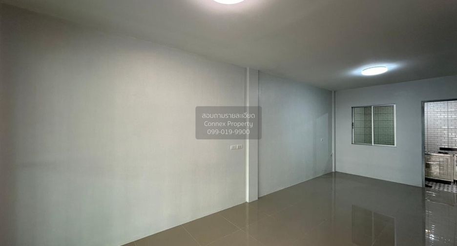 For sale 3 bedrooms townhouse in Lam Luk Ka, Pathum Thani
