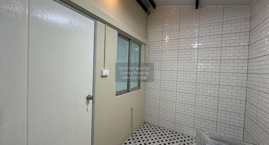 For sale 3 bedrooms townhouse in Lam Luk Ka, Pathum Thani