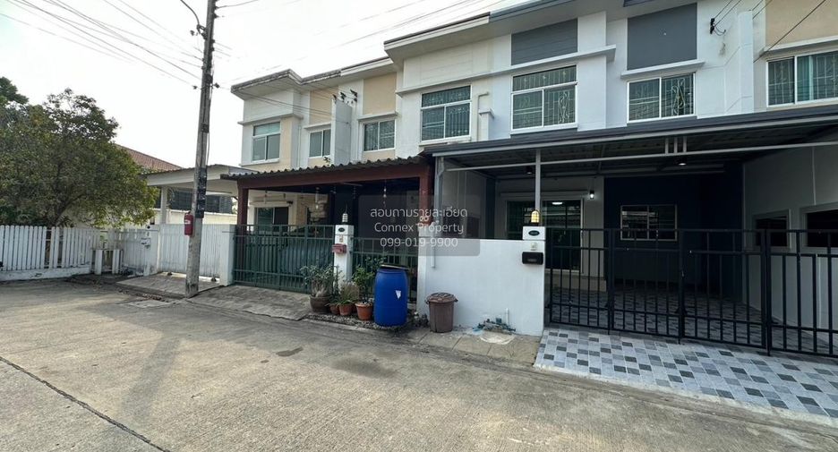 For sale 3 bedrooms townhouse in Lam Luk Ka, Pathum Thani