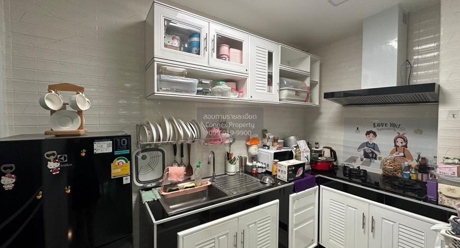 For sale 3 ベッドルーム townhouse in Thawi Watthana, Bangkok