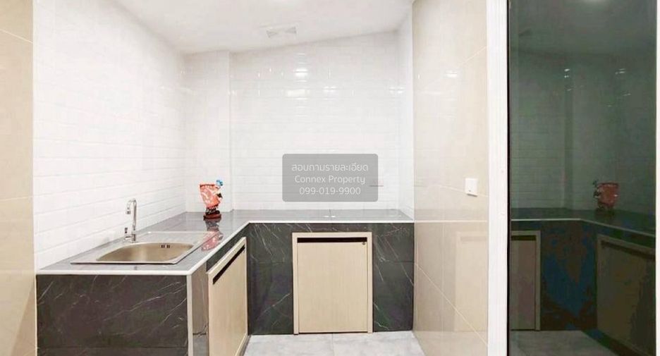 For sale 2 bedrooms townhouse in Mueang Nonthaburi, Nonthaburi