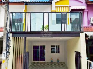 For sale 2 bedrooms townhouse in Mueang Nonthaburi, Nonthaburi