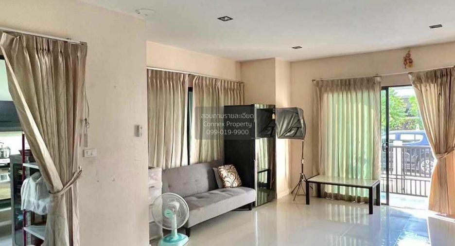 For sale 3 bedrooms house in Mueang Pathum Thani, Pathum Thani