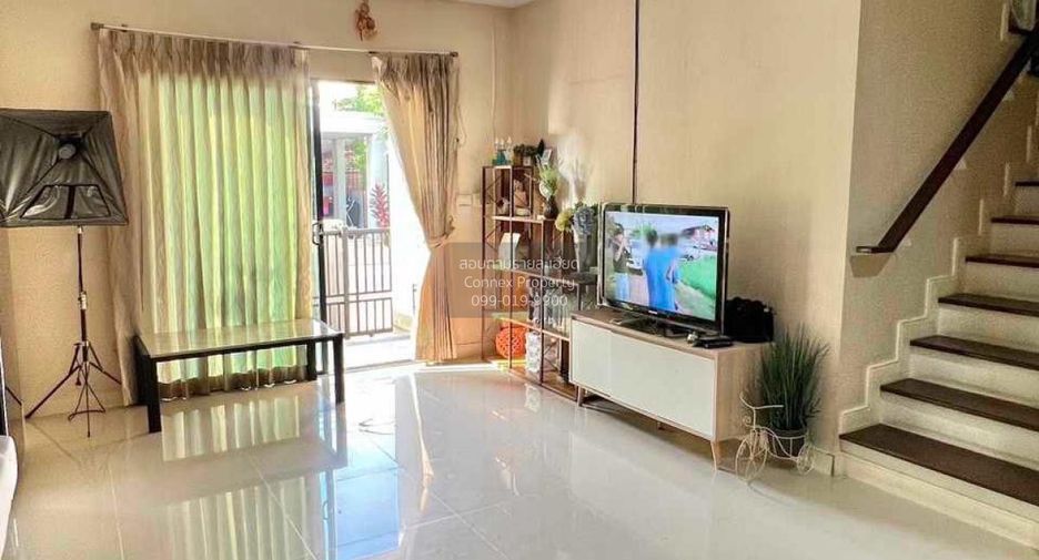 For sale 3 bedrooms house in Mueang Pathum Thani, Pathum Thani