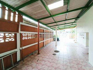 Casa en venta de 5 habitaciones en Min Buri, Bangkok
