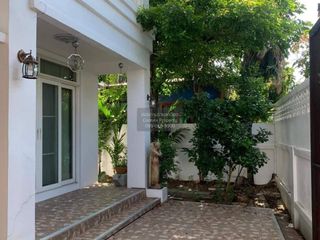 Casa en venta de 3 habitaciones en Bang Khen, Bangkok