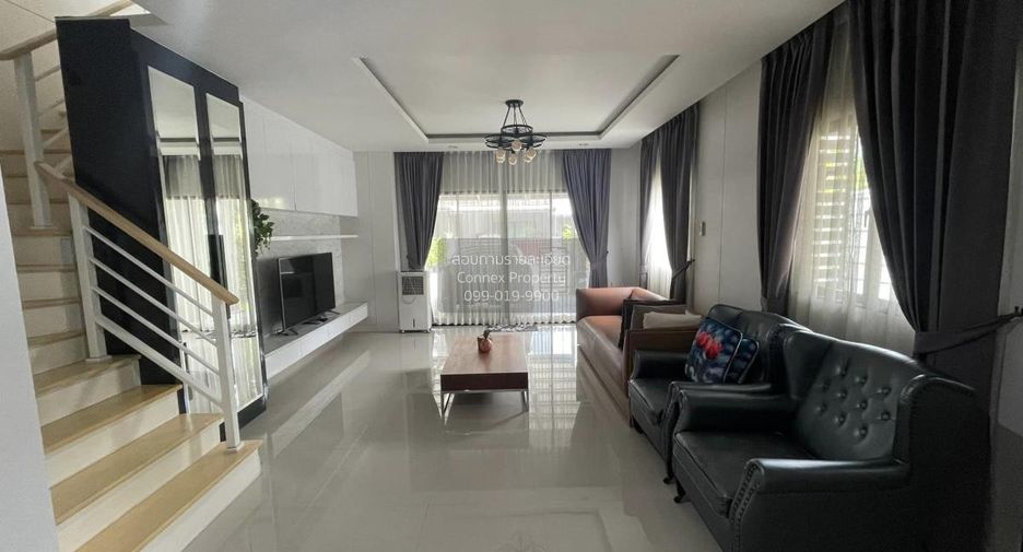 À vendre 3 chambres maison de ville à Phasi Charoen, Bangkok