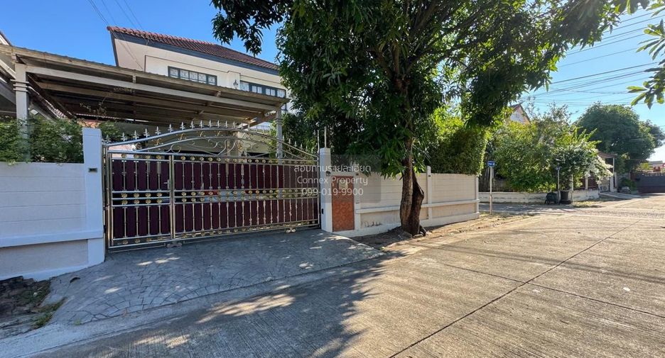 Haus zum Kauf mit 4 Zimmer in Bang Khae, Bangkok