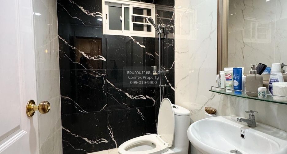 Haus zum Kauf mit 4 Zimmer in Bang Khae, Bangkok
