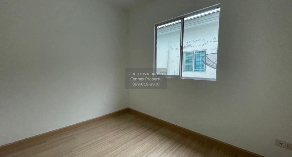 For sale 3 ベッドルーム townhouse in Krathum Baen, Samut Sakhon