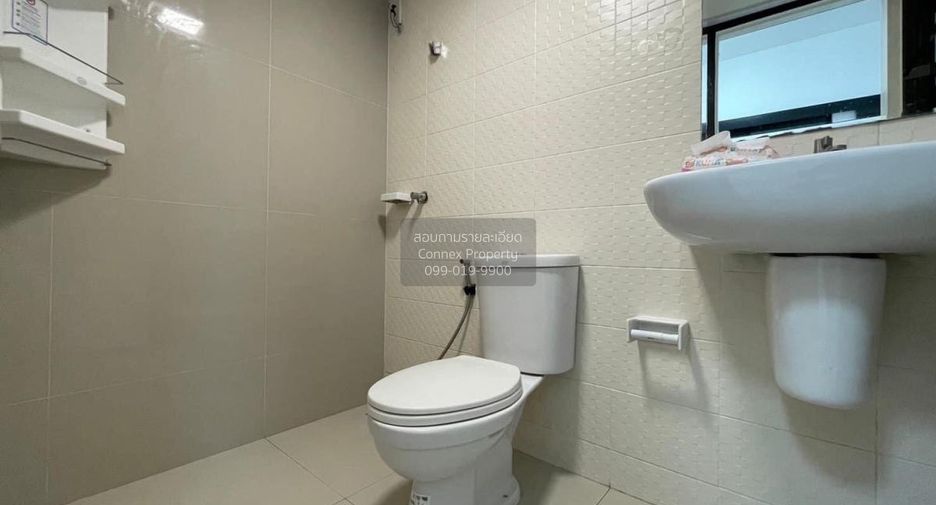 For sale 3 ベッドルーム townhouse in Krathum Baen, Samut Sakhon