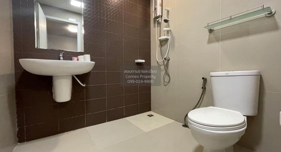 For sale 3 ベッドルーム townhouse in Krathum Baen, Samut Sakhon