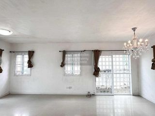 For sale 3 bedrooms house in Mueang Samut Sakhon, Samut Sakhon