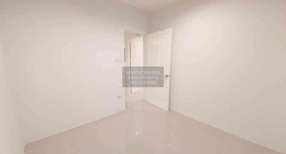 For sale 3 bedrooms townhouse in Sam Phran, Nakhon Pathom