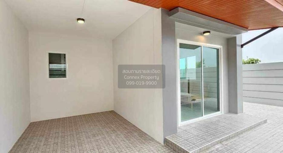 For sale 3 bedrooms townhouse in Sam Phran, Nakhon Pathom