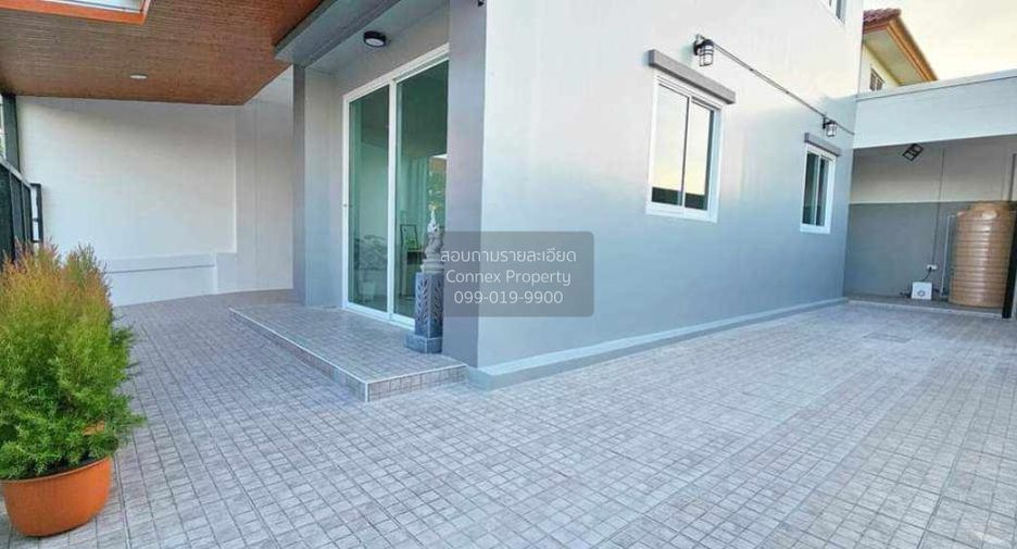 For sale 3 bedrooms townhouse in Sam Phran, Nakhon Pathom