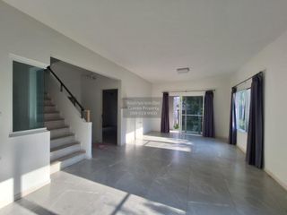 Haus zum Kauf mit 3 Zimmer in Krathum Baen, Samut Sakhon