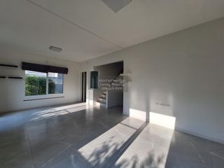 Haus zum Kauf mit 3 Zimmer in Krathum Baen, Samut Sakhon