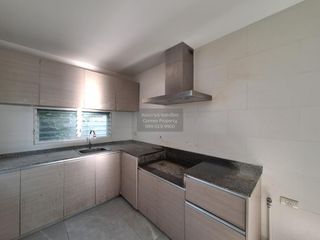 Haus zum Kauf mit 3 Zimmer in Krathum Baen, Samut Sakhon