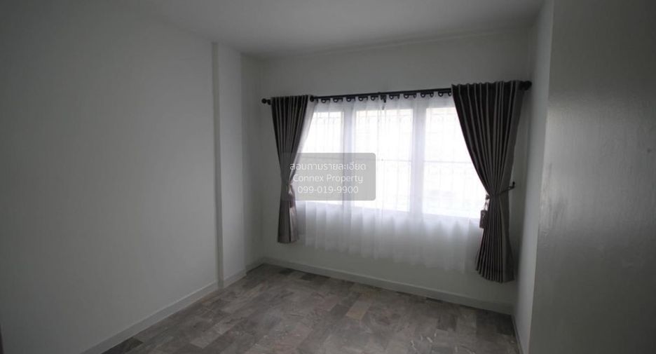 For sale 3 bedrooms townhouse in Thung Khru, Bangkok