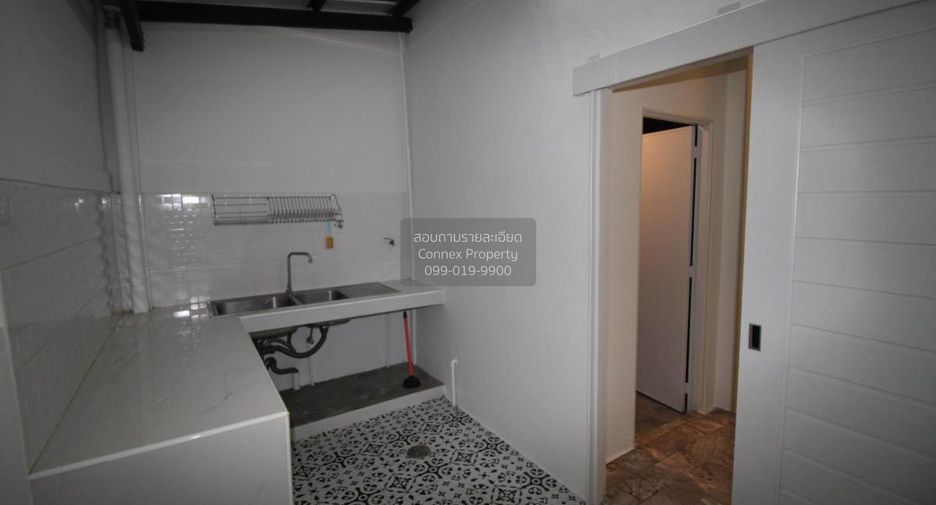 For sale 3 bedrooms townhouse in Thung Khru, Bangkok