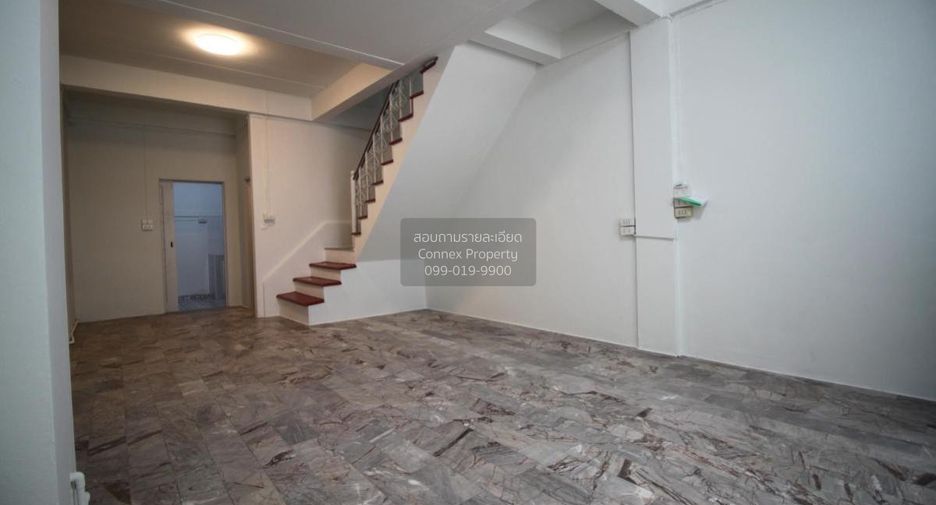 For sale 3 bedrooms townhouse in Thung Khru, Bangkok