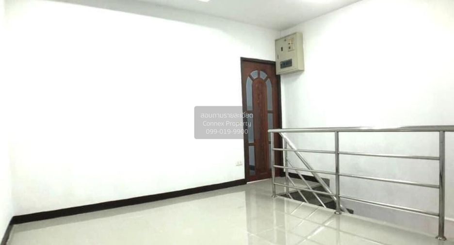 For sale 2 bedrooms townhouse in Bang Khae, Bangkok