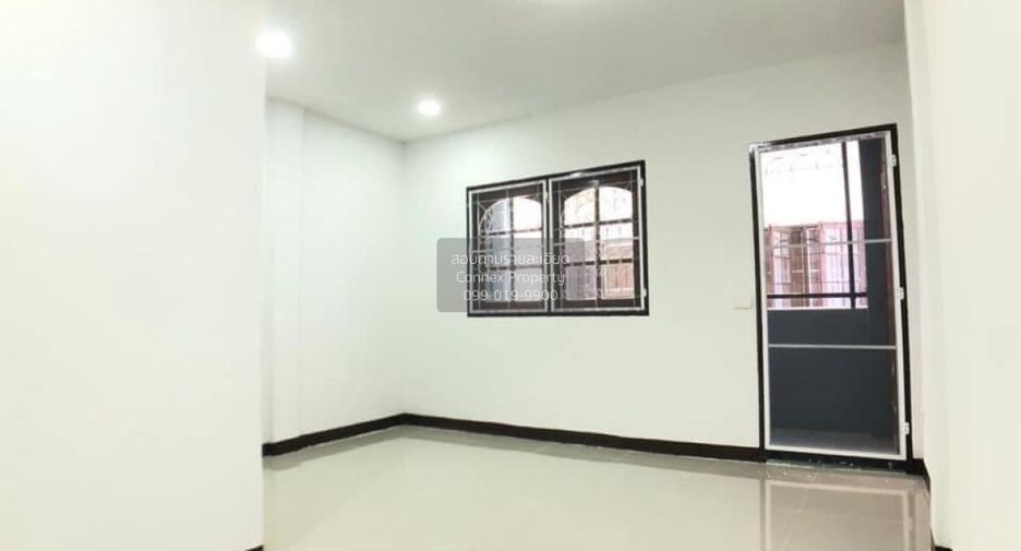 For sale 2 bedrooms townhouse in Bang Khae, Bangkok