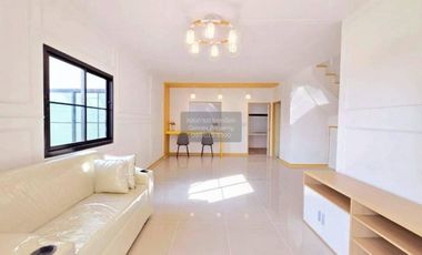 Casa adosada en venta de 5 habitaciones en Bang Yai, Nonthaburi