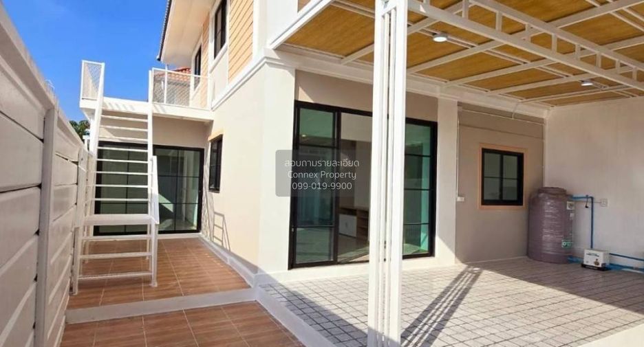 Casa adosada en venta de 5 habitaciones en Bang Yai, Nonthaburi