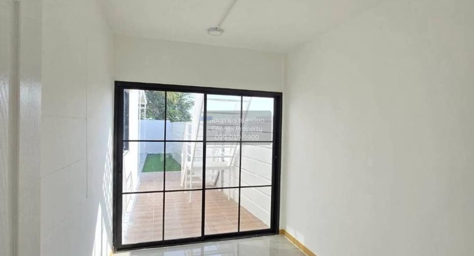 Casa adosada en venta de 5 habitaciones en Bang Yai, Nonthaburi