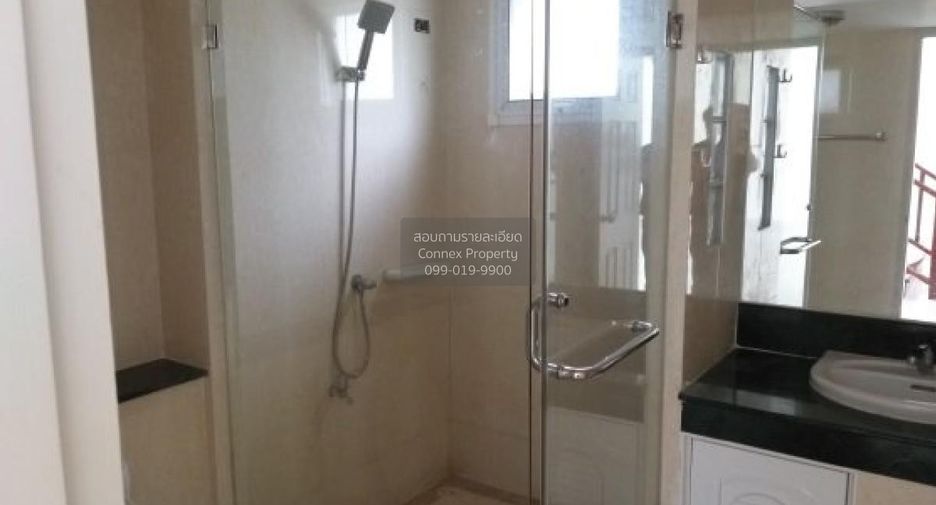 Haus zum Kauf mit 4 Zimmer in Bang Bon, Bangkok
