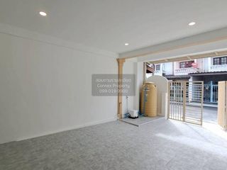 For sale 4 bedrooms townhouse in Pak Kret, Nonthaburi