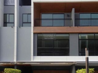 ขาย 3 ห้องนอน ทาวน์เฮ้าส์ ใน สวนหลวง, กรุงเทพฯ
