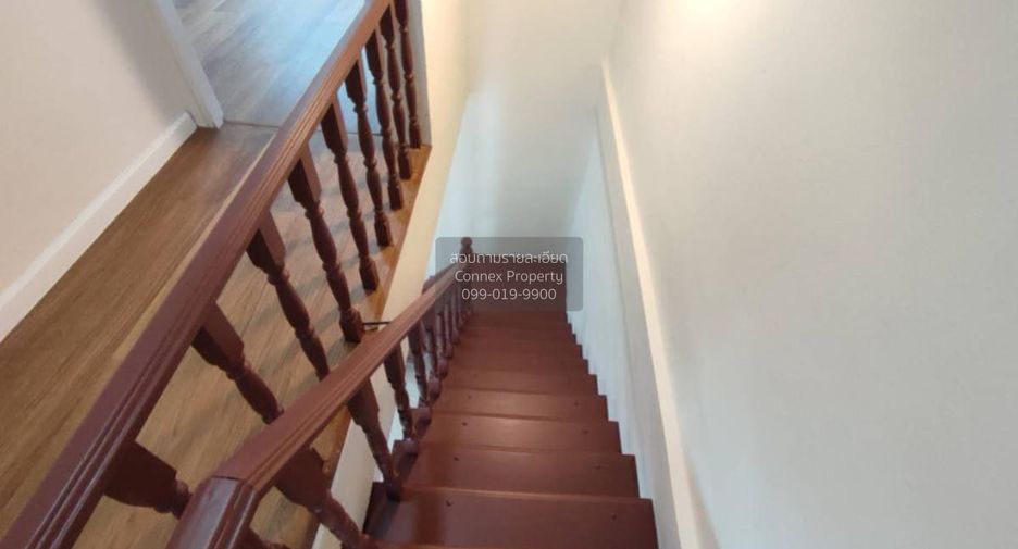 Casa adosada en venta de 2 habitaciones en Chom Thong, Bangkok
