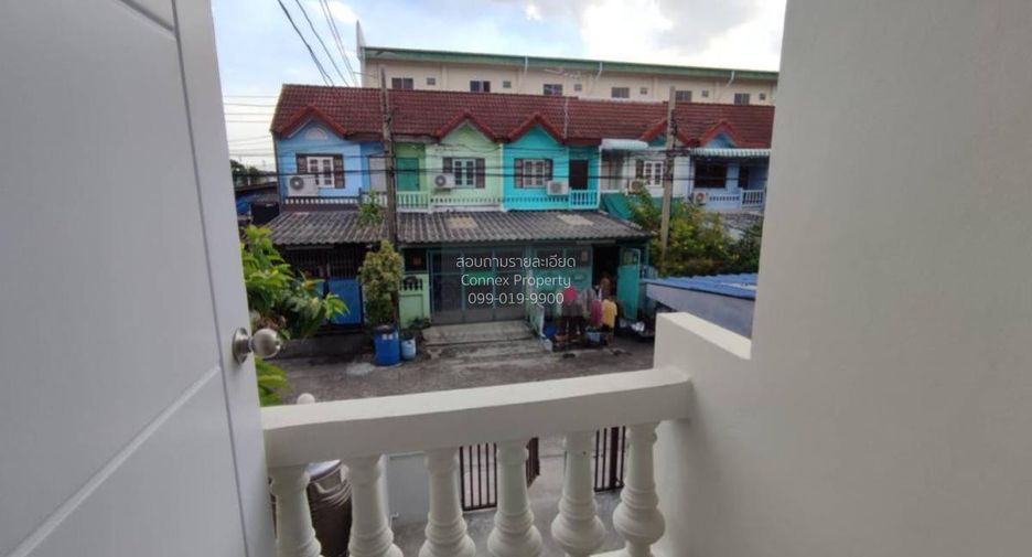 Casa adosada en venta de 2 habitaciones en Chom Thong, Bangkok