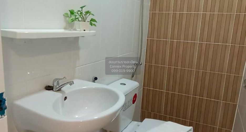 Casa adosada en venta de 3 habitaciones en Thanyaburi, Pathum Thani