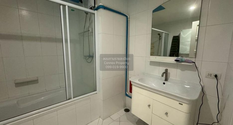 For sale 2 bedrooms condo in Din Daeng, Bangkok