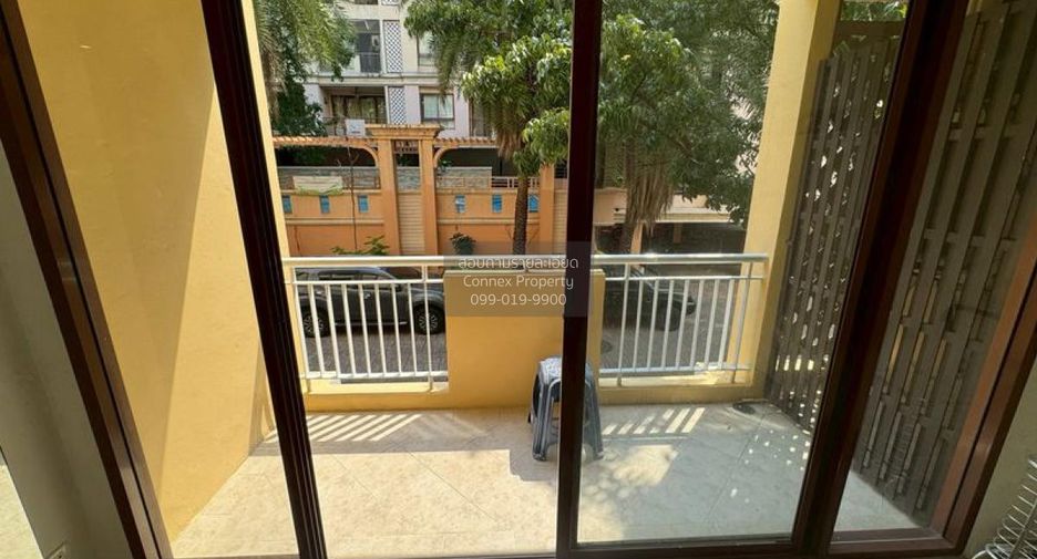 For sale 2 bedrooms condo in Din Daeng, Bangkok