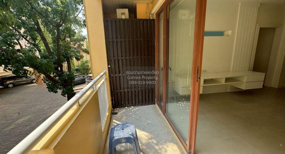 For sale 2 bedrooms condo in Din Daeng, Bangkok
