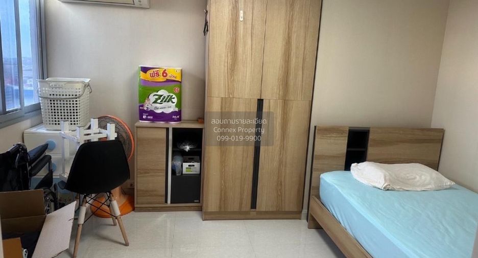 À vendre 2 chambres condo à Yan Nawa, Bangkok