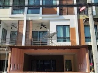 Продажа 3 спальни таунхаус в Лак Си, Бангкок