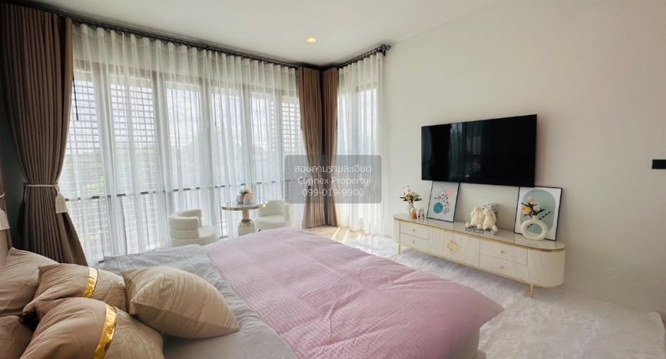 For sale 4 bedrooms house in Bang Kapi, Bangkok
