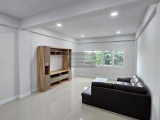 For sale 4 bedrooms retail Space in Bang Bua Thong, Nonthaburi