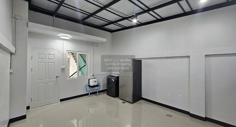 For sale 4 bedrooms retail Space in Bang Bua Thong, Nonthaburi