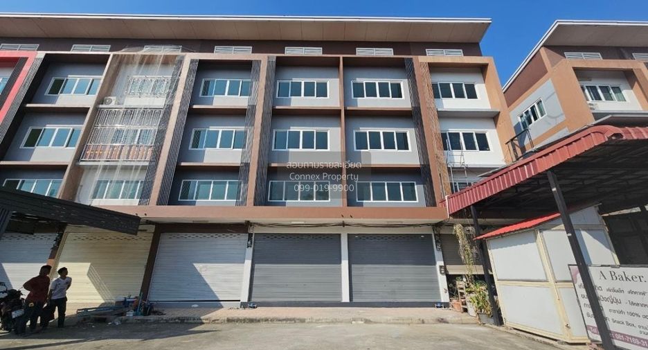 For sale 4 bedrooms retail Space in Bang Bua Thong, Nonthaburi